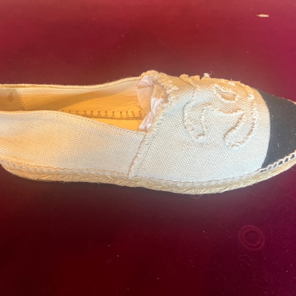 Chanel cream espadrilles size 40 - Picture 11 of 16